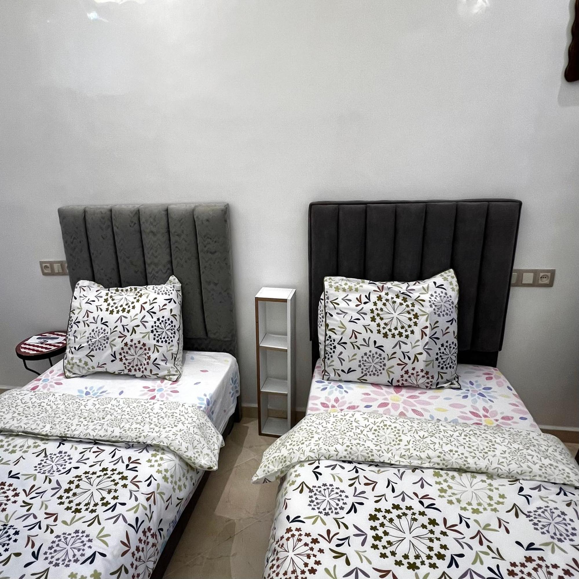 Appartement Proche Aeroport, Dar Nahila マラケシュ エクステリア 写真